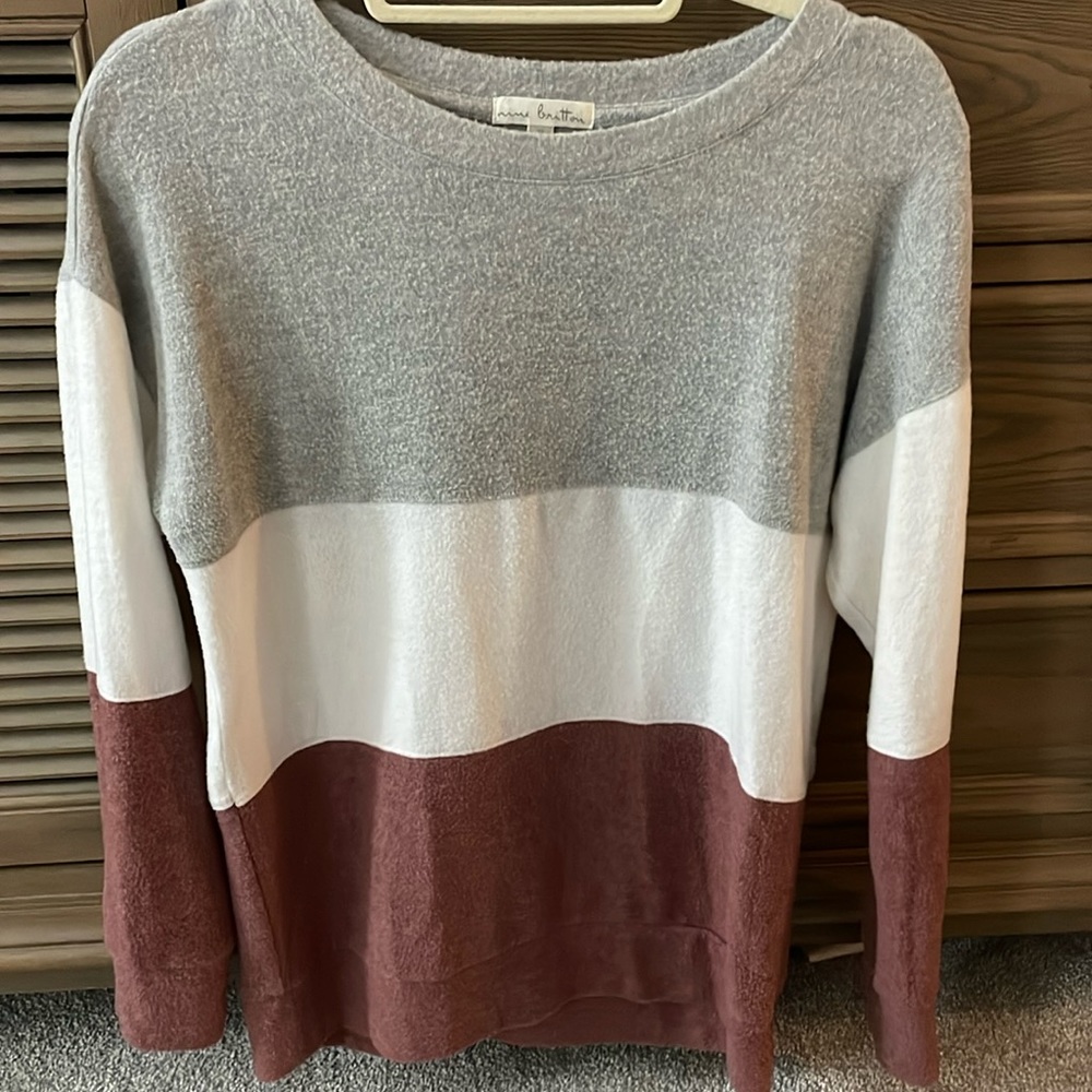 Nine Britton from Stitch Fix striped lightweight top.